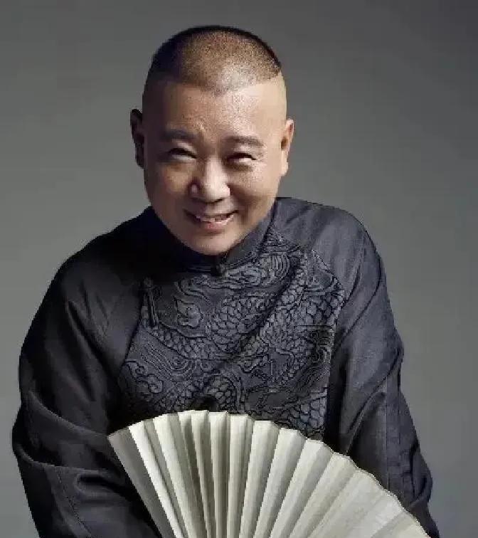 苗阜“吃我的饭砸我的锅”直播直接开炮，说德云社某徒弟当年带着“交流学习”的名头来