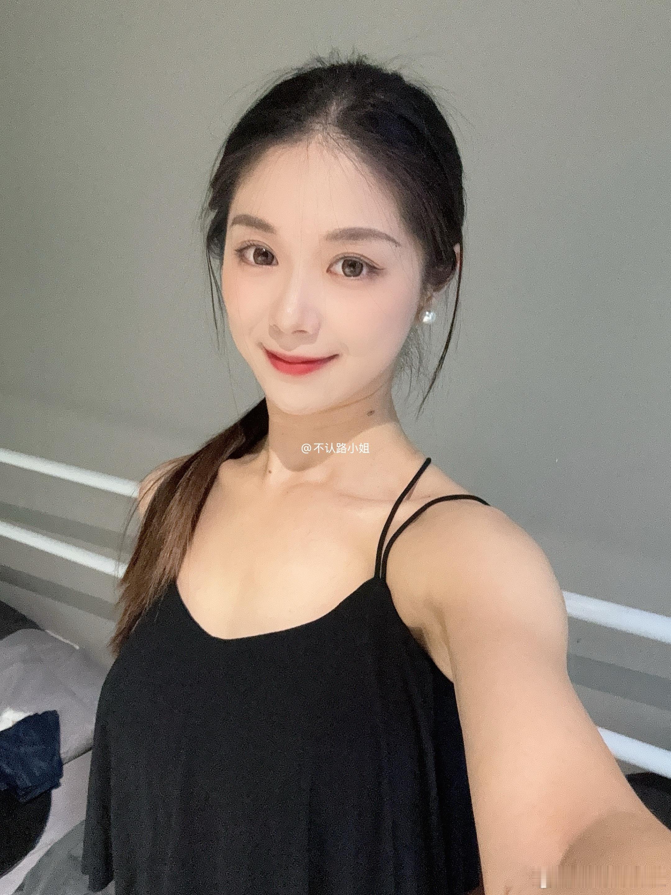 来冒个泡[吐舌头眯眼睛笑]随手拍​​​