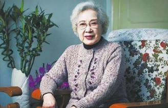 1967年，陈天国在杭州灵隐寺的一棵大树上自缢身亡，在临终前，他特意去见了前妻秦