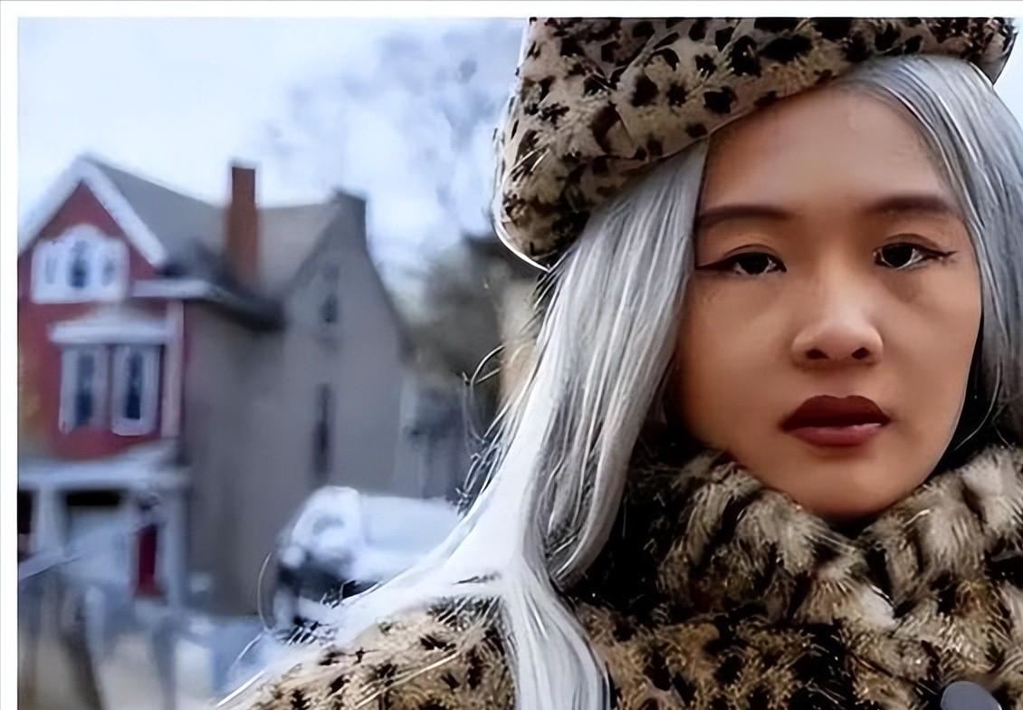 “反华妖女”许可馨，曾顶着名校学历光环与家境肆意妄为，回国后叫嚣无人敢动她，靠着