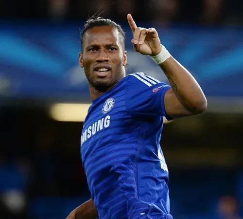 这才是切尔西21世纪最强阵容！大家认同吗？门将：切赫后卫：阿什利科尔卡