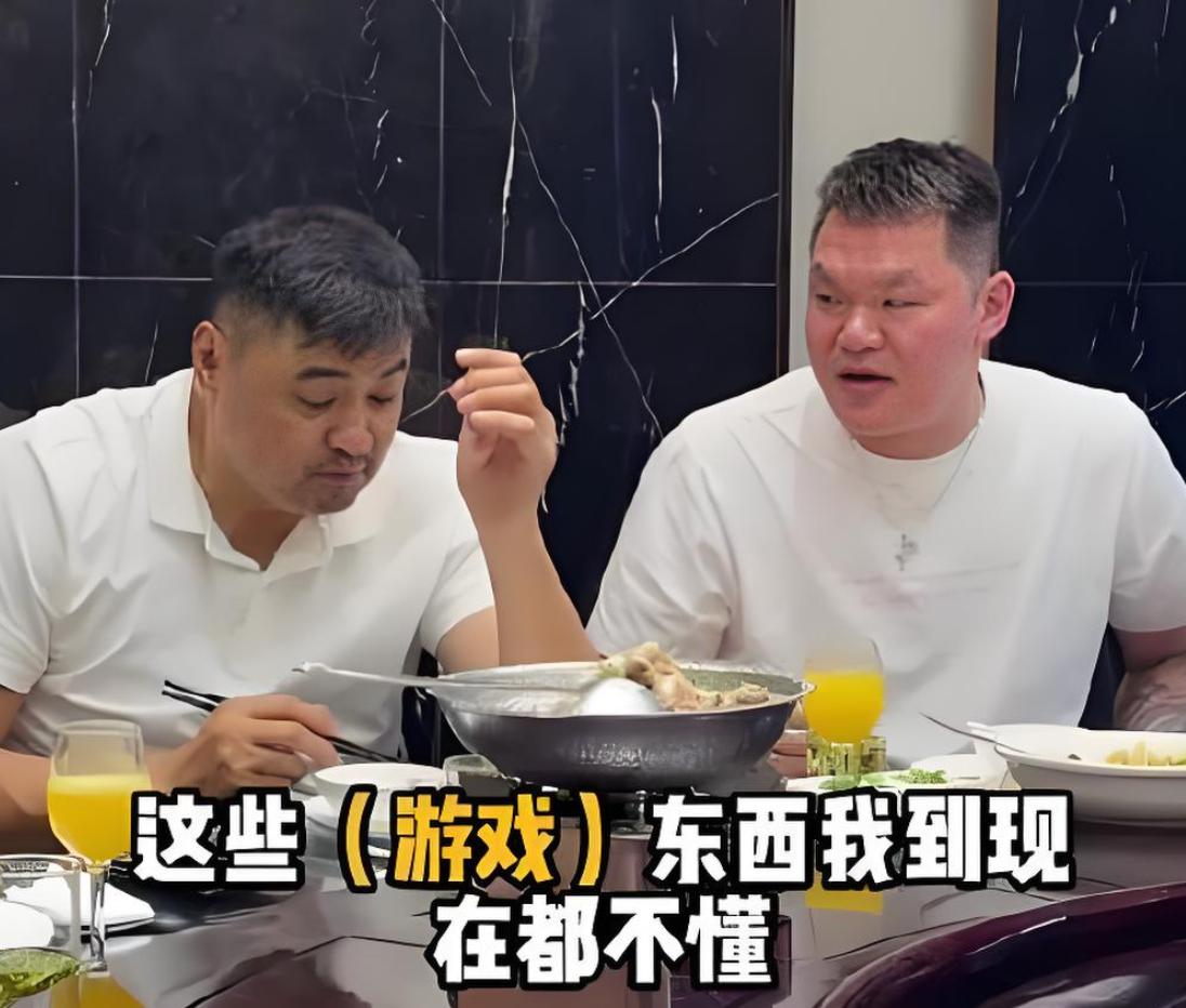 有趣，刘玉栋回应朱芳雨！在近段时间，广东队总经理朱芳雨，可以说是十分活跃，不断