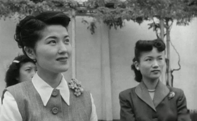 1945年9月，美军占领日本东京以后，迫不及待的要搜寻一群令美国大兵“魂牵梦绕”