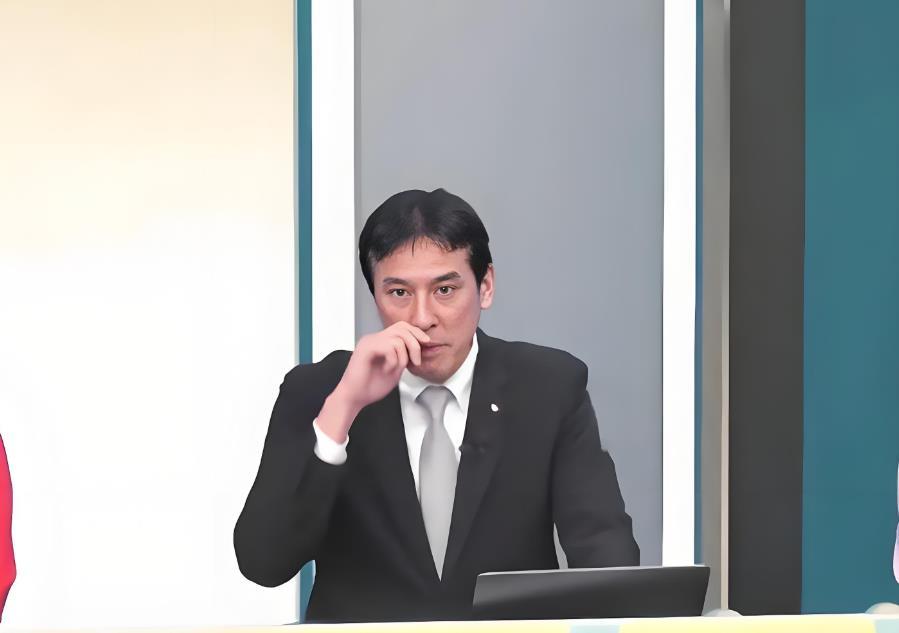 黄暐瀚被罗智强洗脸，今邀沈富雄上节目为他洗地，沈富雄：罗智强太苛刻了，会吓跑中间