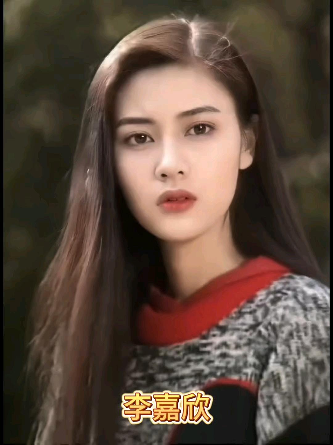 谁年轻的时候没在感情里走过弯路？李嘉欣这一步转身，真的给好多女人提了醒！当年旁