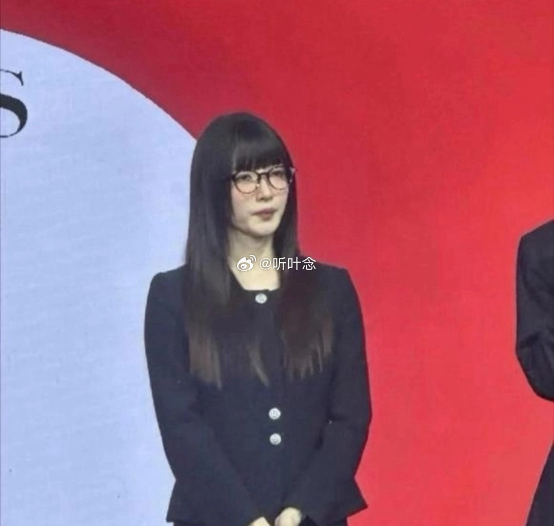 我天！这居然是江疏影？风格变好大状态绝了，我都看傻了