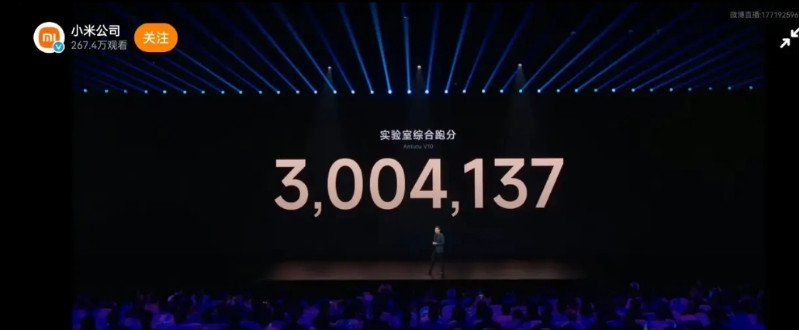 一上来，雷军直接把玄戒O1的安兔兔跑分拿出来了，300万分！单纯看跑分，完全不