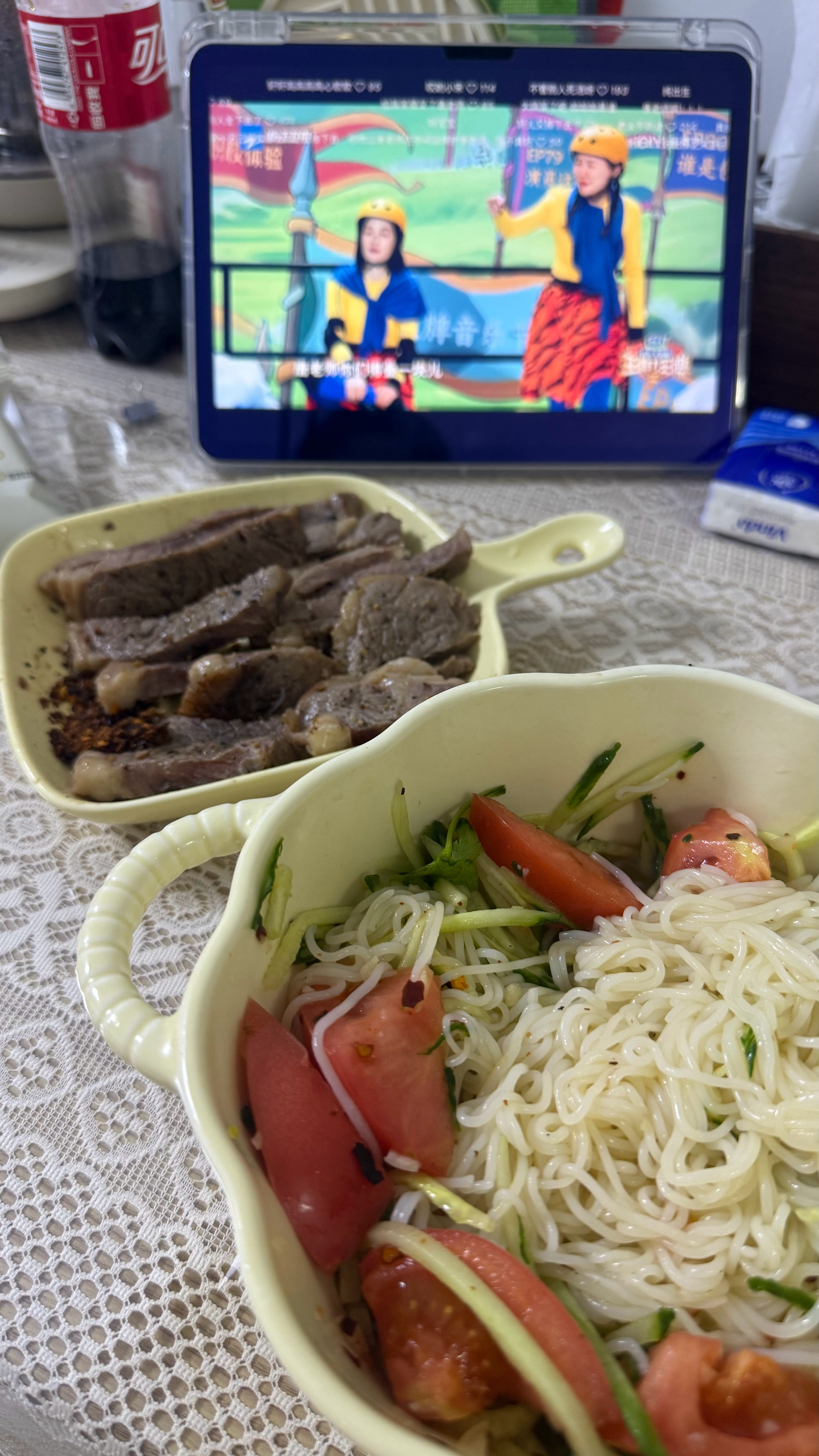 今儿立冬没吃上饺子但是俺们母子俩也对自己好好的立冬吃饺子​​​