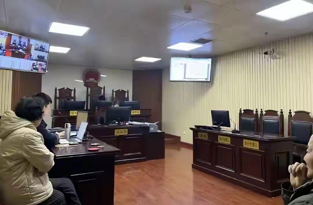 为离职故意旷工？年轻公务员的“体制内出逃”困局近期，贵州、湖南等地出现多起公