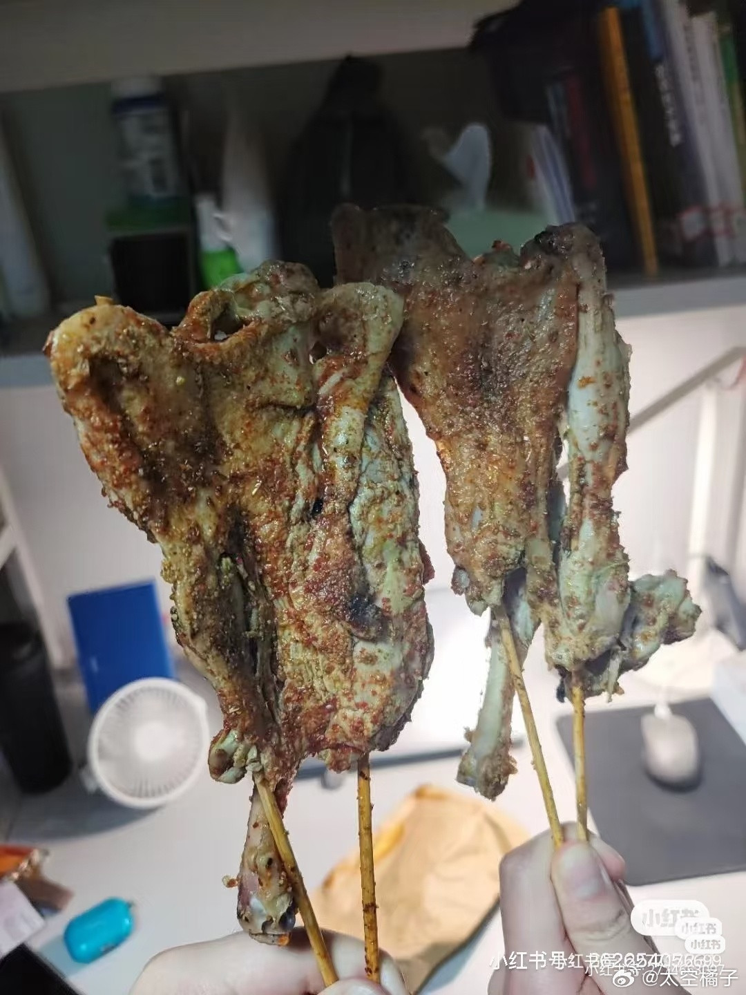 以后别笑印度了，魔幻的事情，还真的差不多最讽刺的是在最顶尖高校门口戏耍了所有人简