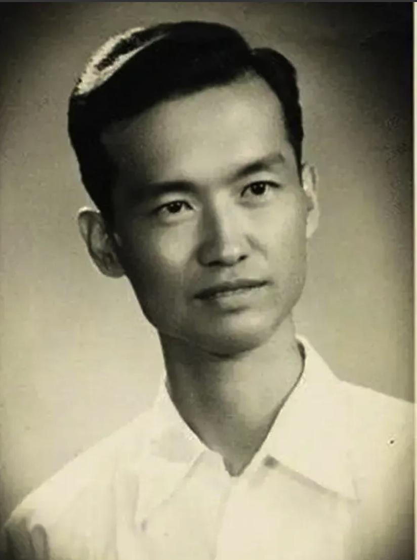 1947年，国军少校被俘，连长正要审问，国军少校却说：“同志，你的级别太低，不用