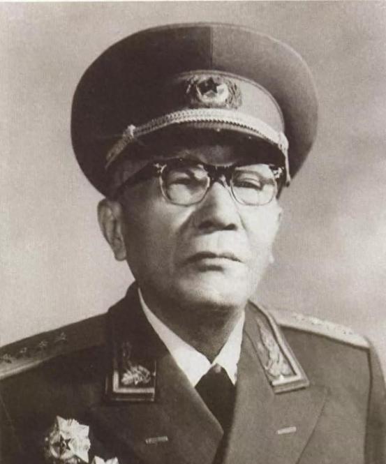 上级有意调韩先楚去新四军第三师，师长黄克诚婉拒：我们不缺干部“1945年11月