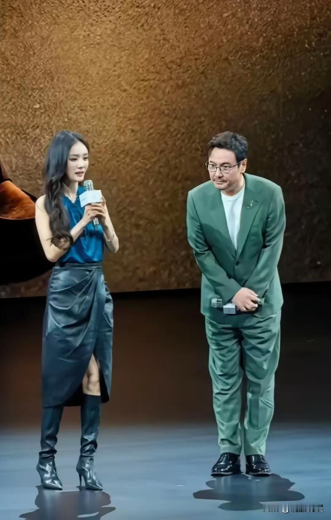 沈腾这西装这么多褶子，不如我88块的[抠鼻]走路还不等人家杨幂[捂脸哭][捂脸哭]