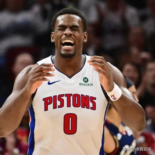 湖人要搞大中锋，已瞄准两人！据ESPN报道，湖人已经对多名受限制自由球员进行尽