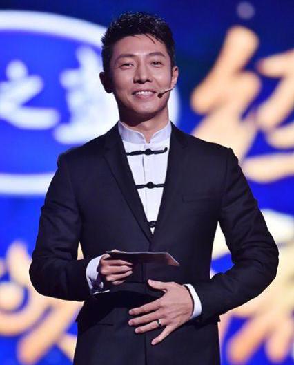 撒贝宁获全国五一劳动奖章4月28日，全国总工会举办五一劳动节表彰大会，正式公布