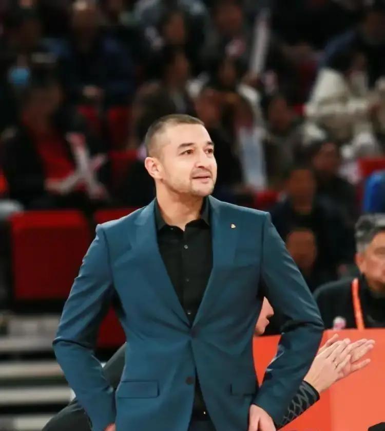 CBA没有球队敢签西热力江，已经整整20个月了。不是他不够红，而是CBA教练的