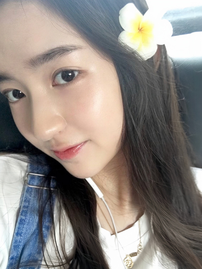 王玉雯真的好有少女感，谁能想到顶着这张甜美脸的是170+的大高个啊！真正的盘靓条