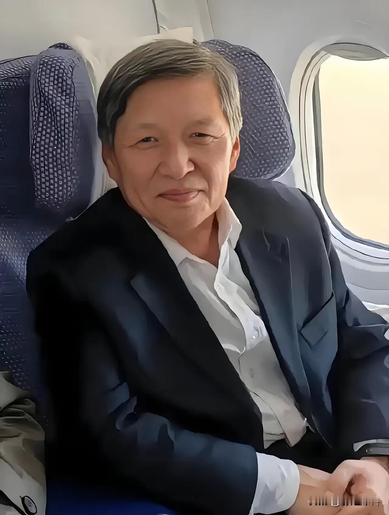 王树国校长曾说：“亲爱的孩子，人生短暂，全靠自己，你可以去玩，也可以去放松自己，