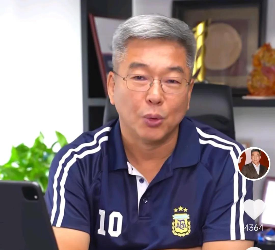 解说员刘建宏爆了一个料。他表示，当年他在世界杯解说阿根廷与荷兰的半决赛时，之所