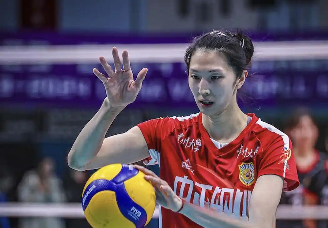 北京时间12月14日消息，排超联赛首轮比赛江苏女排在主场以3-1战胜河南女排。一