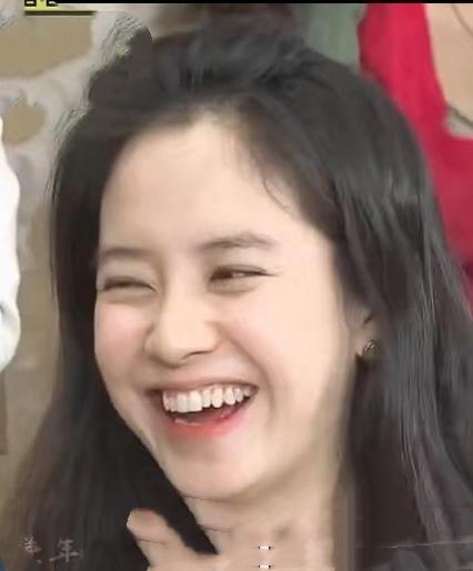 在2025年12月14日播出的《RunningMan》节目中。宋智孝自曝曾有过