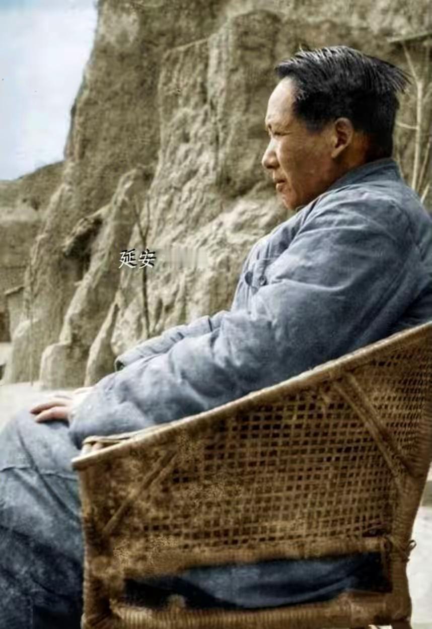 人民是靠山，这才是最硬的底气延安时期那一幕，美国记者斯诺在陕北苏区采访时，