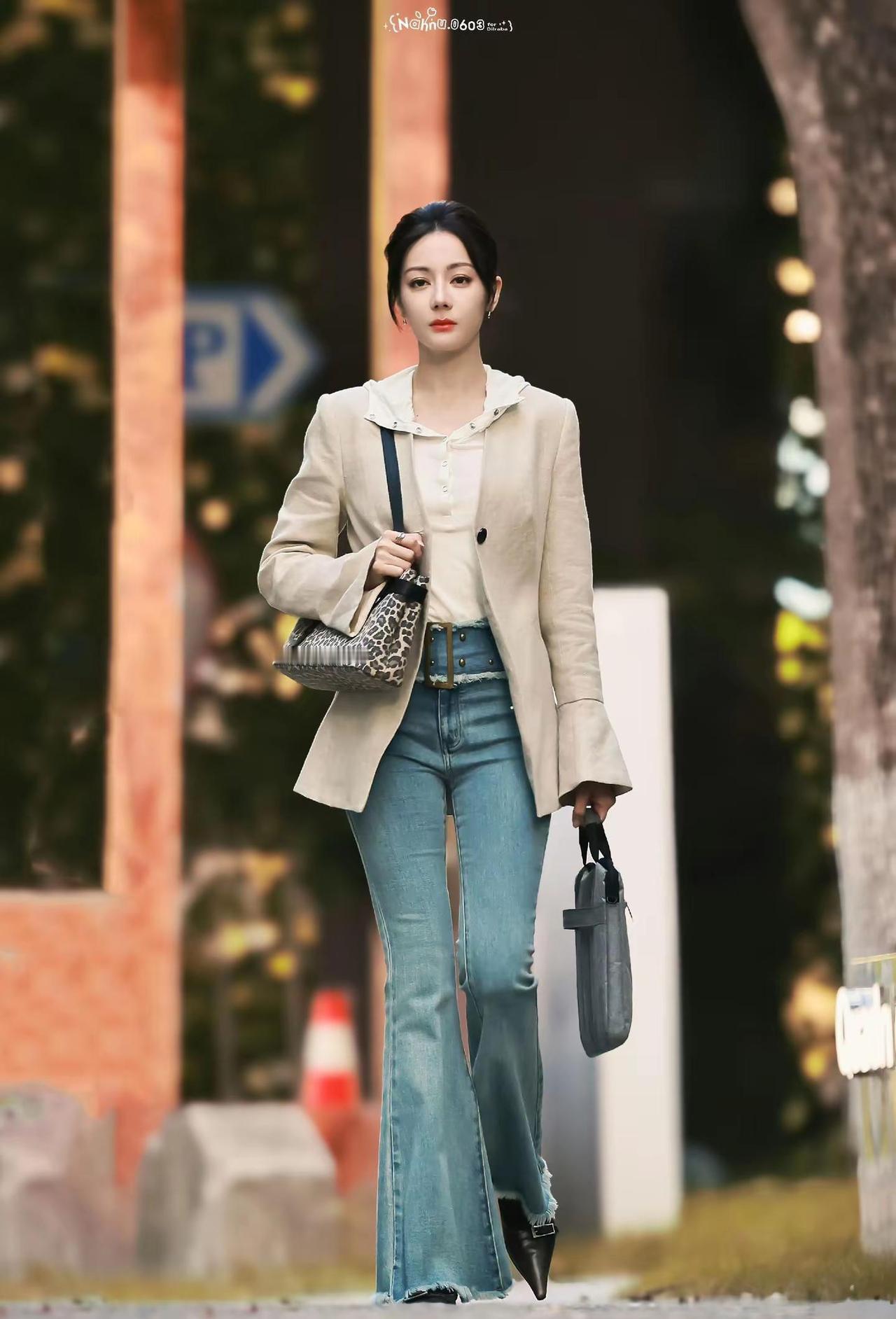 虽然不能同时拥有一切迪丽热巴卫蓝