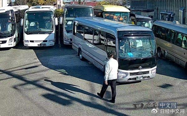 当赴日中国游客急剧减少的时候，跑旅游的运营车停在了停车场，酒店空房率已经达到了7