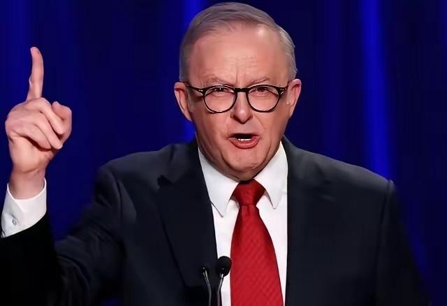 美要求澳大利亚表态，战时是否愿出兵台海，澳当局的回应斩钉截铁。美国这次是真急