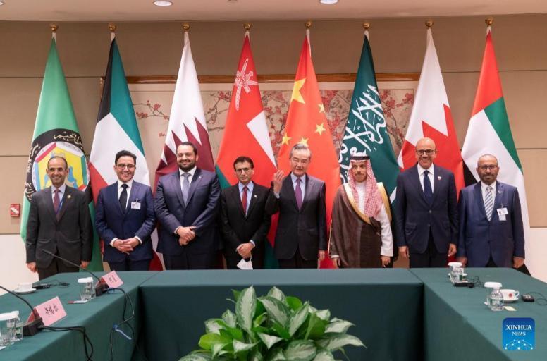 12月11日，根据官方发布的消息，王外长将于12月12日到16日，先后访问阿联酋