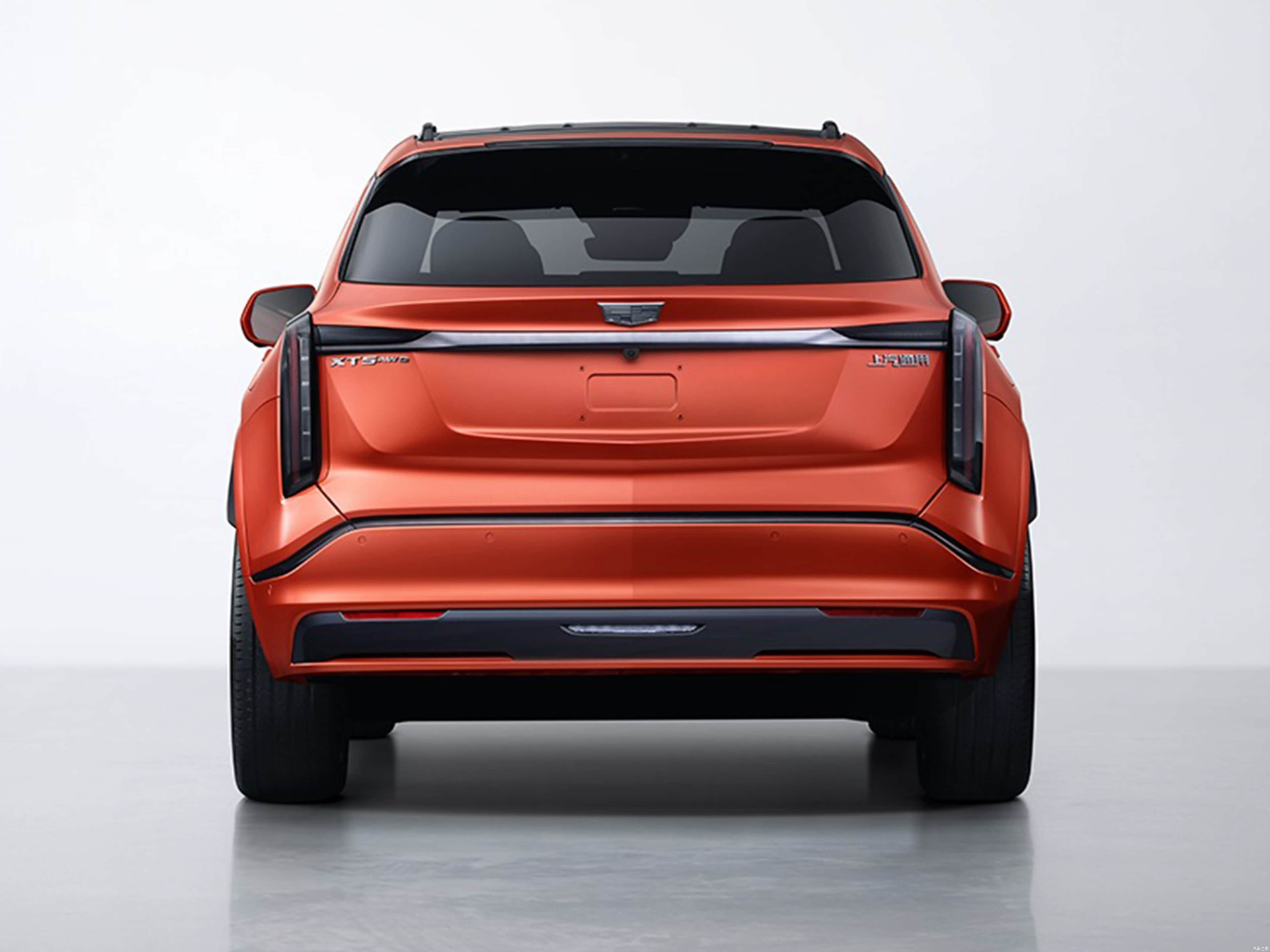 凯迪拉克XT5PHEV凯迪拉克XT5PHEV是品牌全新中型豪华插混SUV，25.99万起售，主打家用