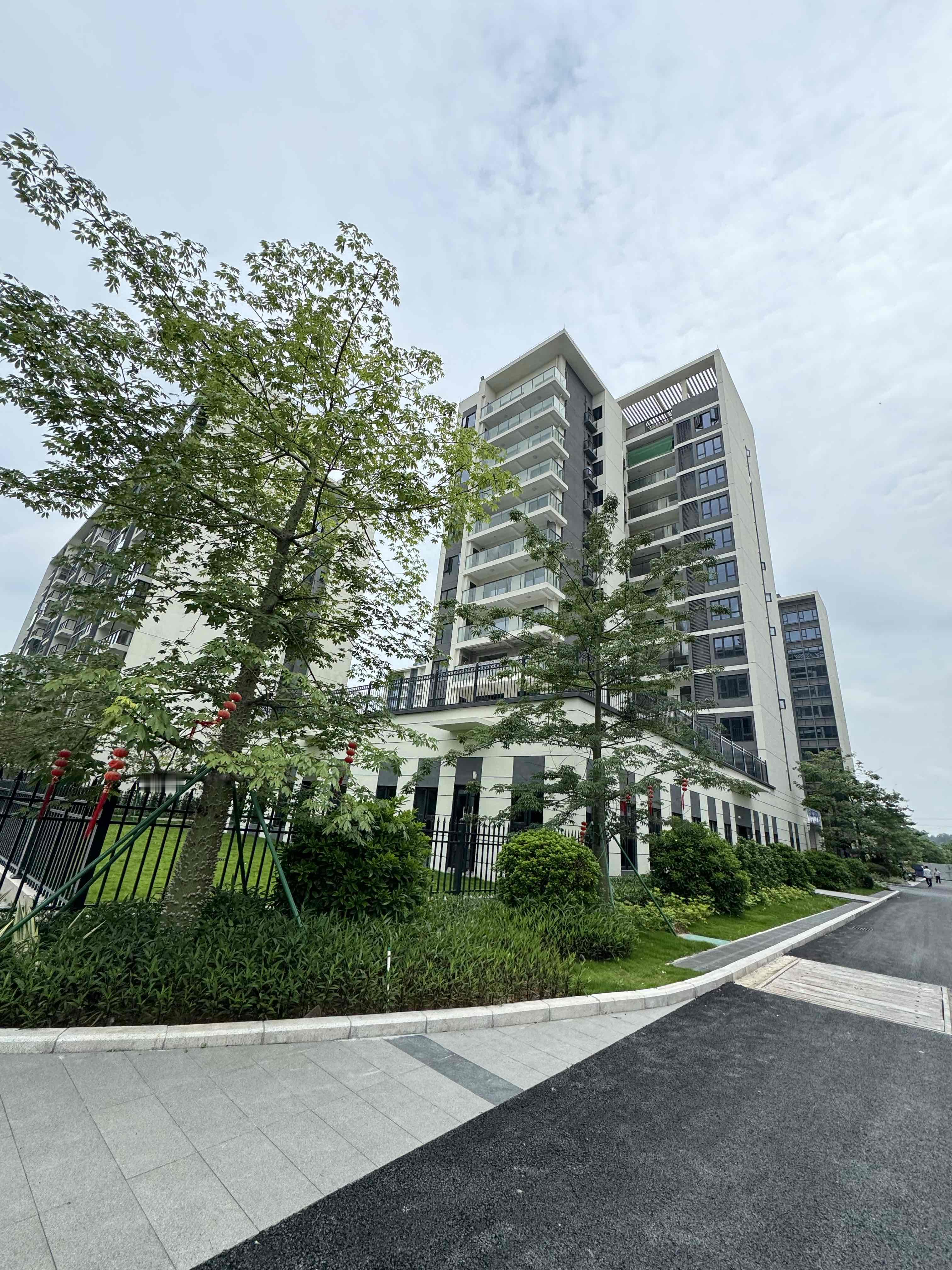 在广州打拼7年，住过车陂、棠东的城中村，终于在天河安了家！拿着200...