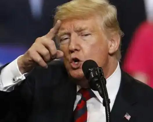 特朗普又火了，这次不是因为选举，也不是因为推特，而是因为——他竟然和教皇杠上了！