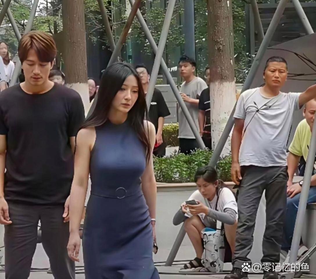 柳岩的年龄感上来了。