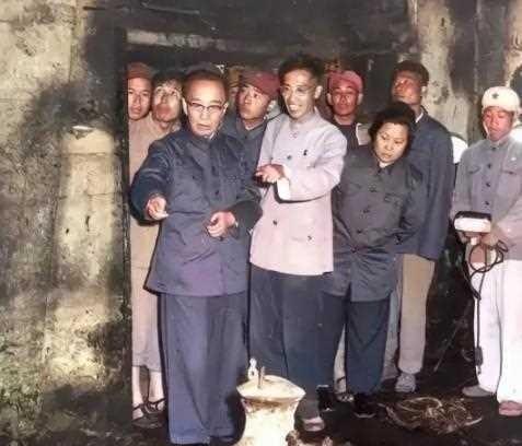 1958年，明史专家吴晗发掘完万历皇帝的定陵后，得寸进尺，又想挖明成祖朱棣的长陵
