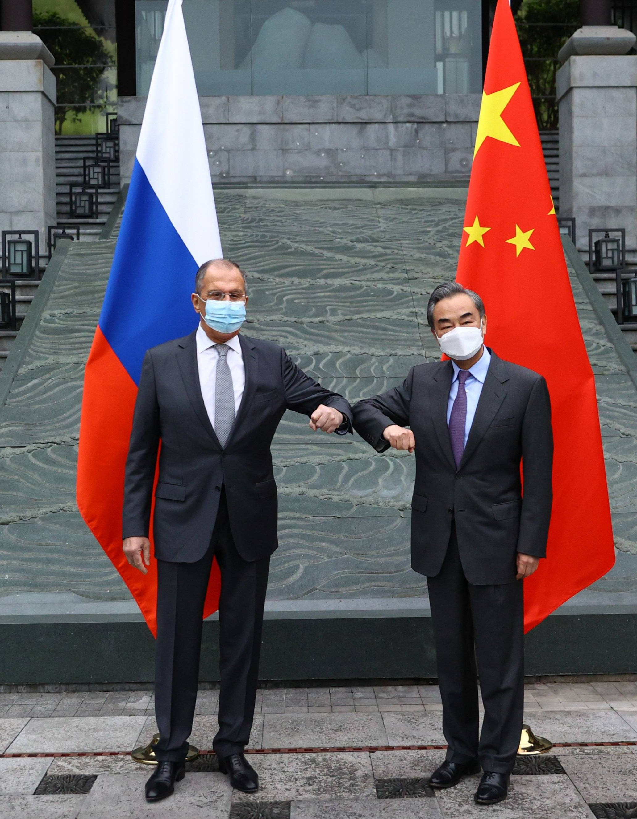 中国态度影响俄乌冲突走向天哪！你绝对猜不到，俄乌这场仗的