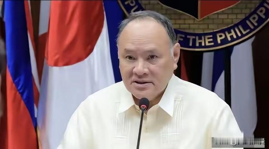 不等了，菲律宾喊话中国。菲律宾一边跟着别的国家搞大规模军演，一边又开口跟我们