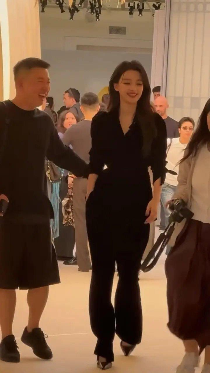 孙怡米兰时装周，你觉得状态如何？​​​