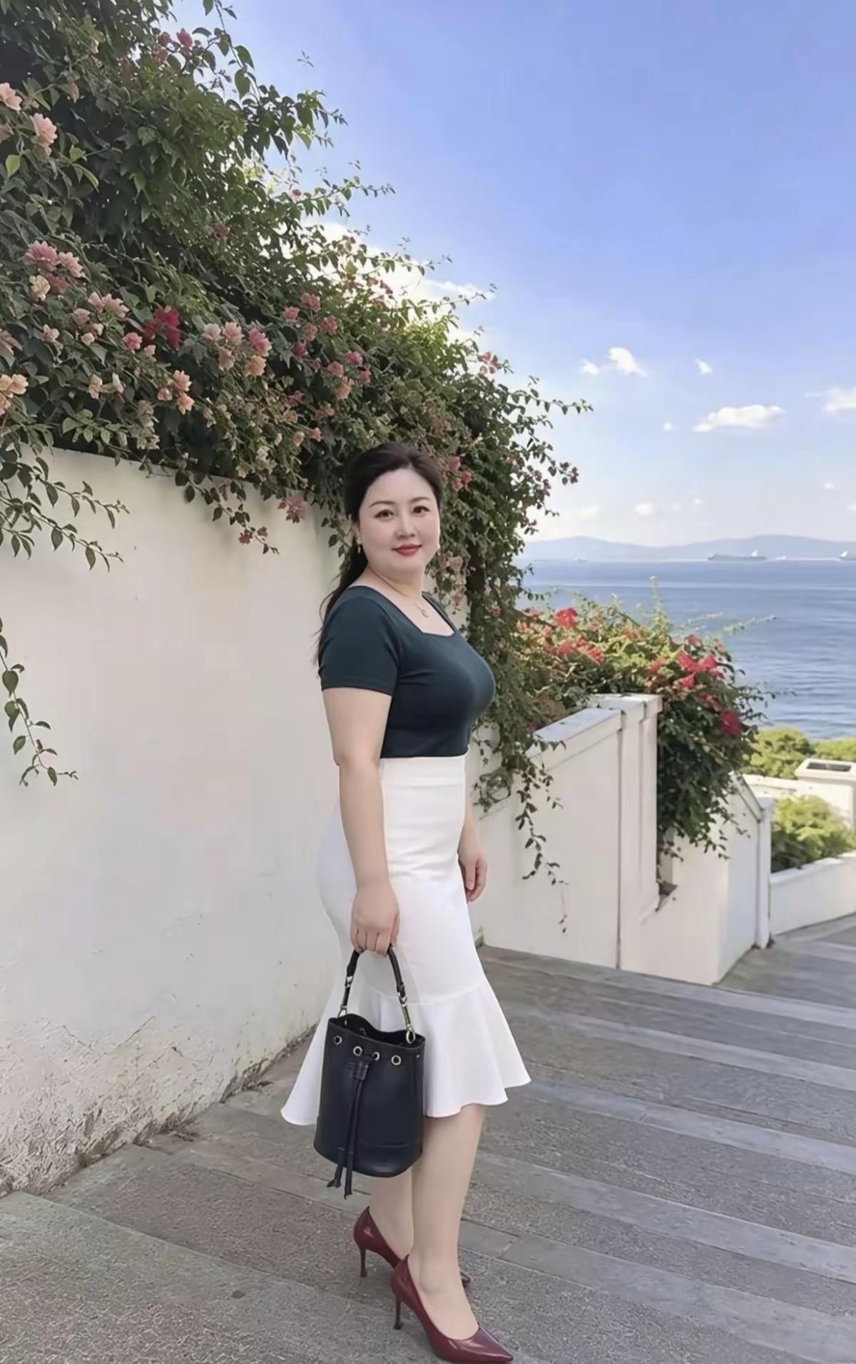 不少朋友读到这首田园小诗，都会忍不住琢磨收尾那句“美景却能记心怀”究竟合不合适。