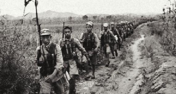 1941年，新四军2连，一夜之间损失82人，全连仅剩1人。让人意外的是，团主力近