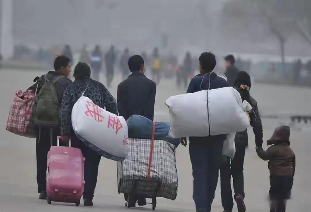 ✨完全支持给农民提高养老金✨☑️中国农村60岁以上的老人有1.26亿，其中，