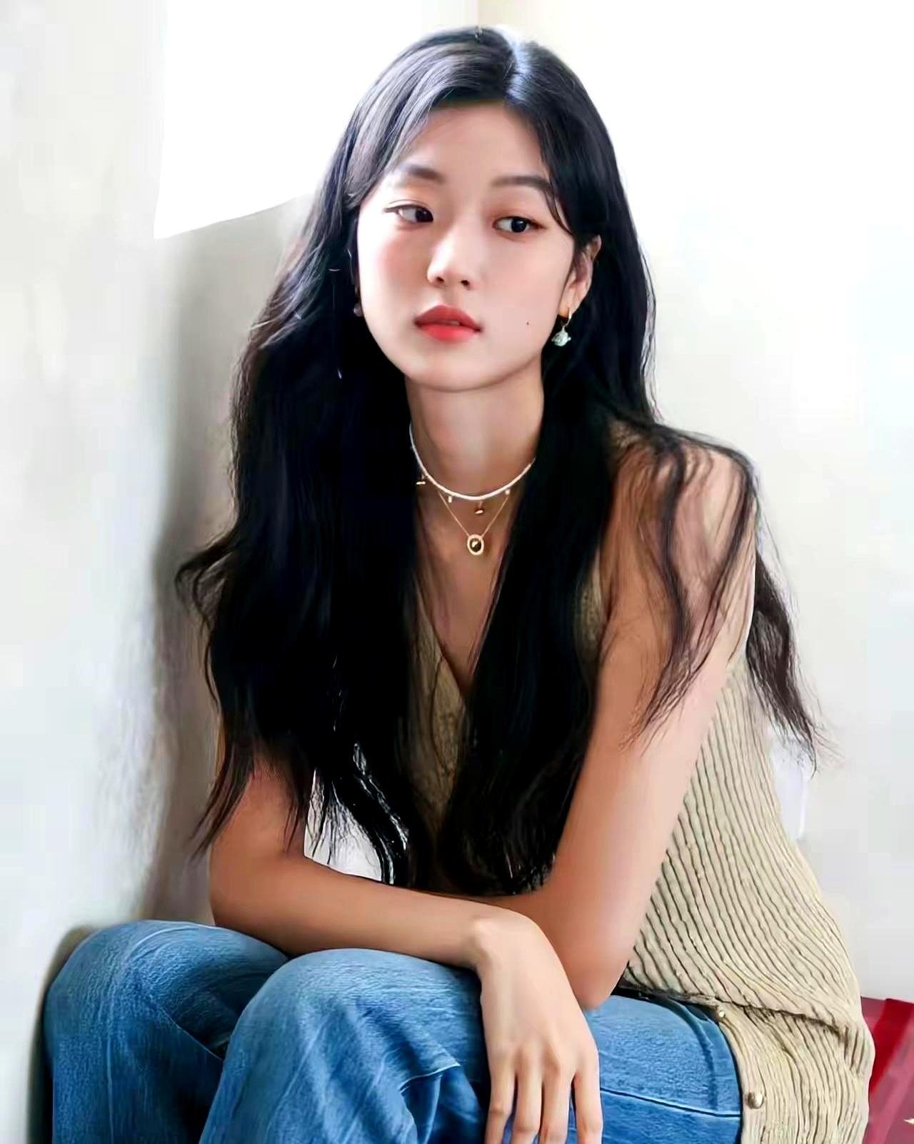 28岁，孙千刚把《纯真年代的爱情》里那件洗得发白的蓝布衫脱下，转头就钻进《早春晴