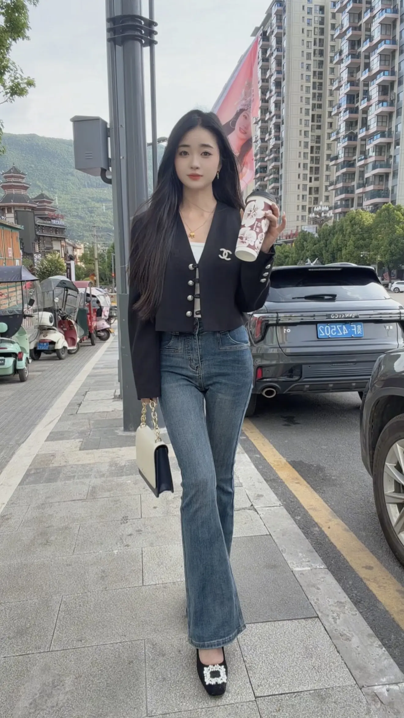 奶茶一杯快乐加倍