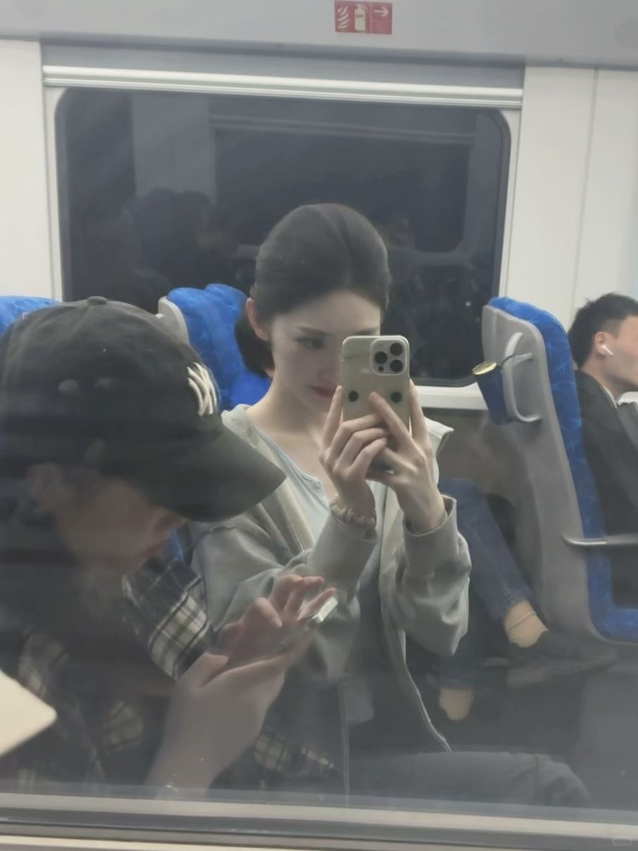有人说我像天津盘头大姨，真的很像吗？