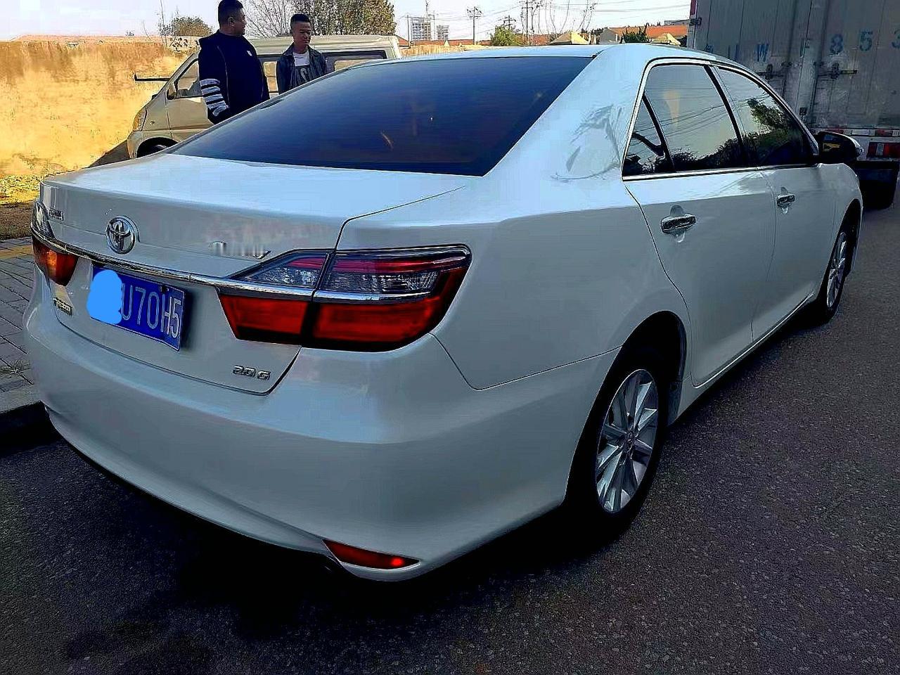 这是丰田销售时间最短的凯美瑞，也是中期改款的凯美瑞。动力系统没变，整体设计没变，