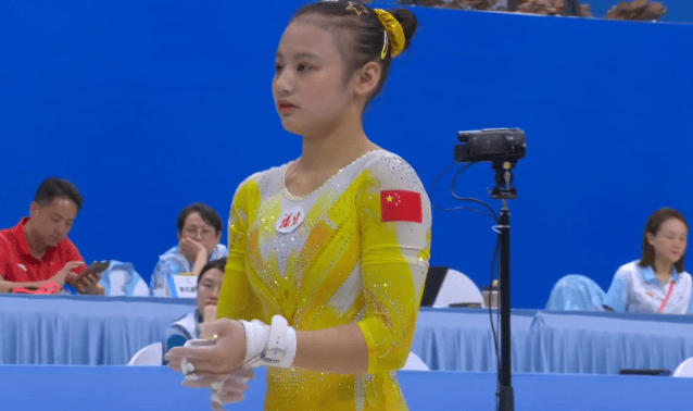 全运会体操女子高低杠决赛: 邱祺缘14.640夺金, 钟圻获银