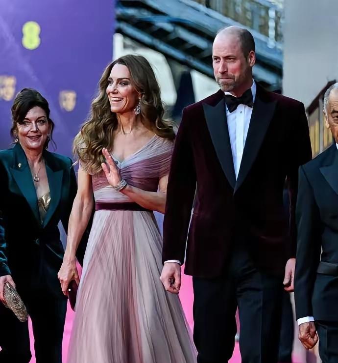 为何凯特能成为王储妃，而梅根只能是公爵夫人！其实很简单，就这三个原因！第一，