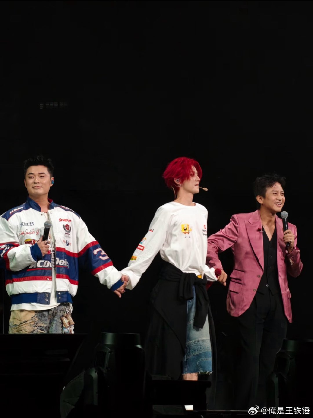 邓超鹿晗陈赫铁三角合体铁三角什么时候换个新头像呢