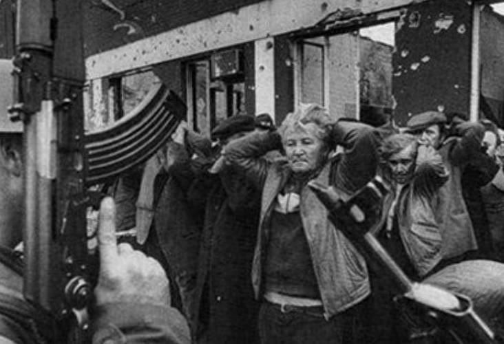 真人版“饥饿游戏”：富豪组团到战区狙杀平民取乐，只有8人被起诉能想象吗？一个