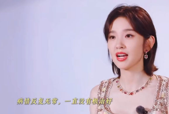 唐艺昕公开感谢张若昀在她因容貌问题无法拍戏的这4年里，在她反复询问张若昀自己的